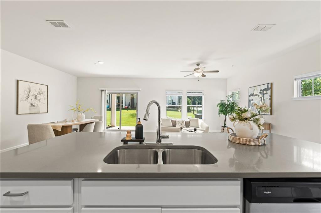 1121 Arrowlake Road Marietta, GA 30064 - Photo 11 of 54 Gallery Image 11