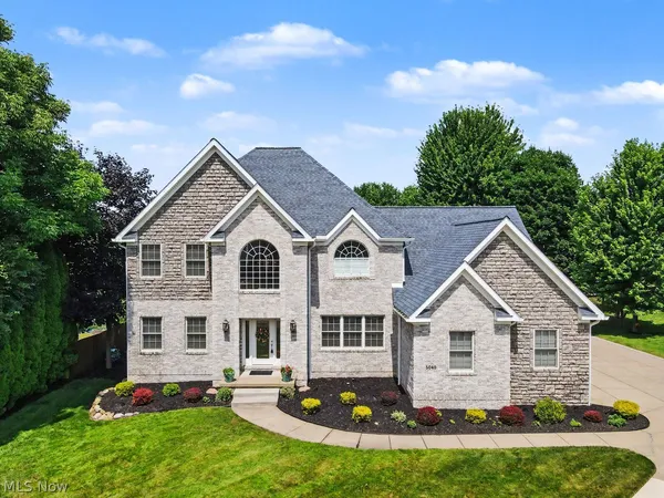 $724,900 | 5040 Lake Breeze Landing, Stow, OH 44224