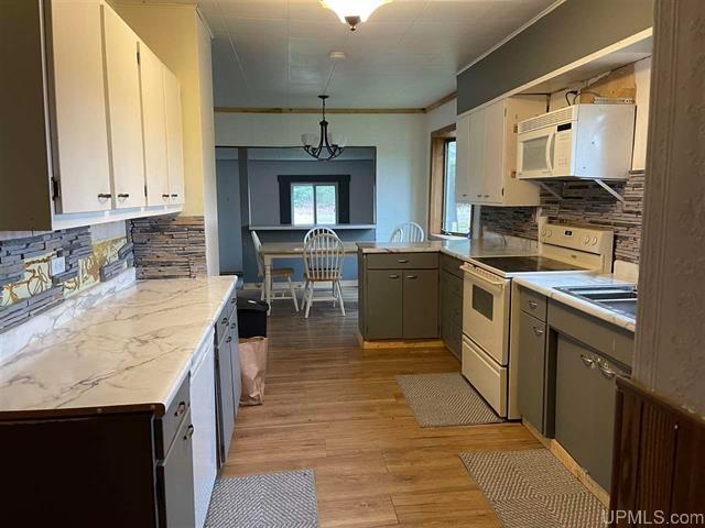 N8979 South Davis Road Ironwood, MI 49938 - Photo 11 of 15 Gallery Image 11