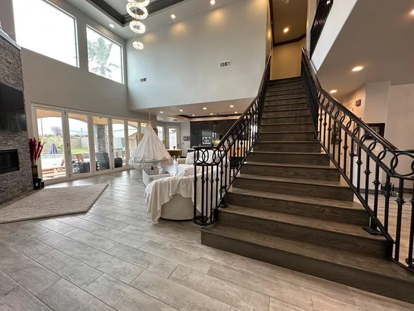 $1,995,000 | 11027 North Stanford Avenue, Clovis, CA 93619