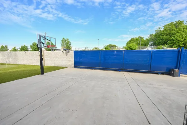 $1,995,000 | 11027 North Stanford Avenue, Clovis, CA 93619