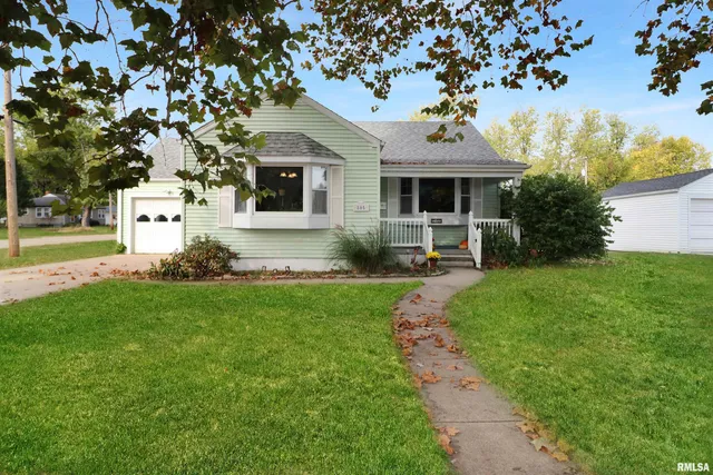 $158,800 | 805 North Benedict Street, Chillicothe, IL 61523