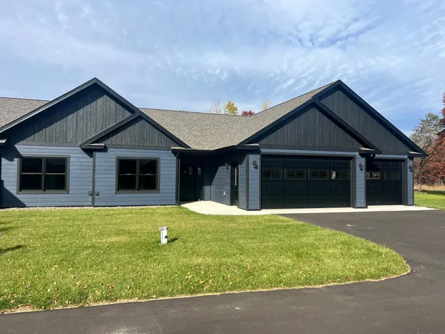 $450,000 | 16912 Piper Lane, Brainerd, MN 56401