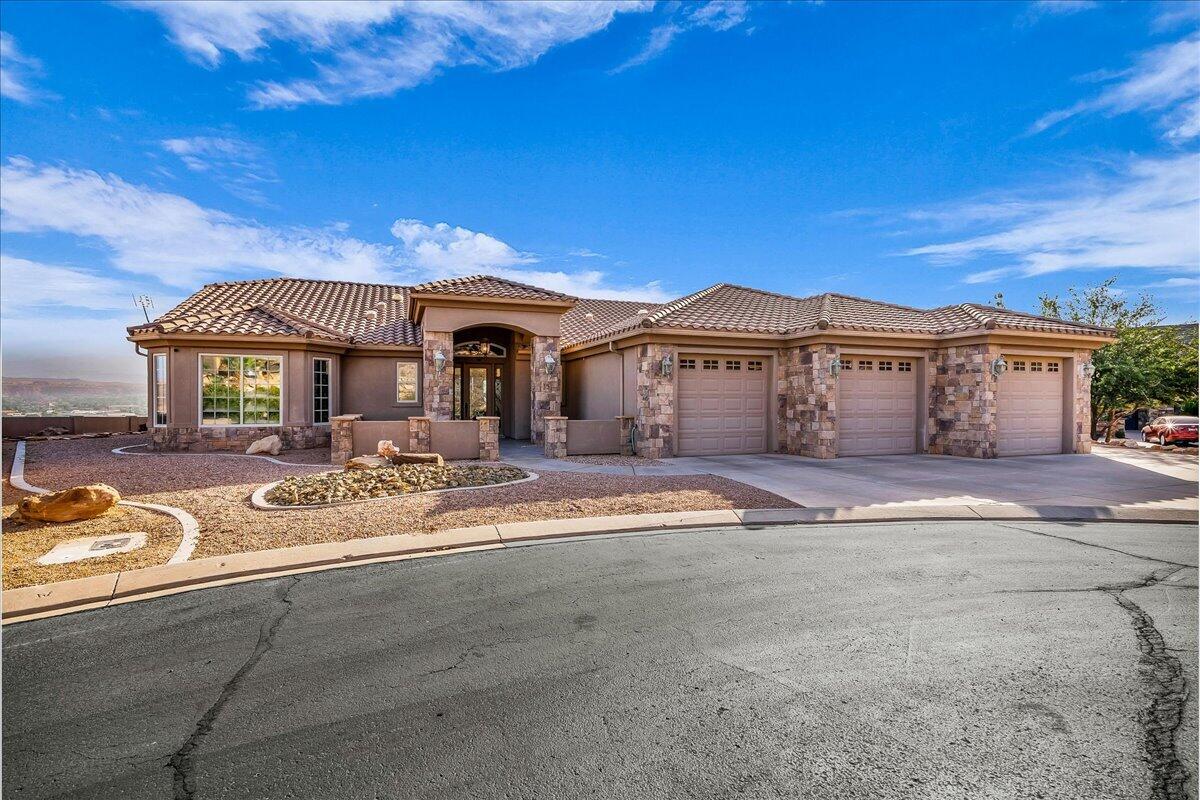 2255 Hill Road, Unit 15 St. George, UT 84790 - Photo 3 of 40 Front view