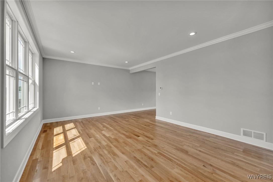 7019 Witmer Road Wheatfield, NY 14120 - Photo 19 of 50