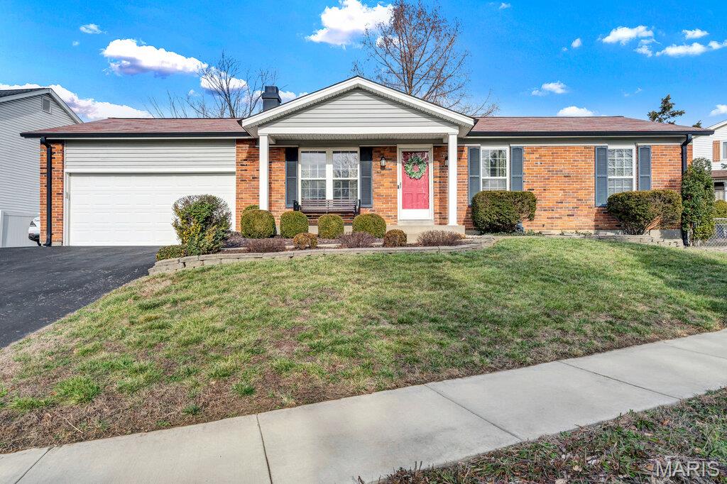 4727 Ringer Road St. Louis, MO 63129 - Photo 1 of 45 Gallery Image 1