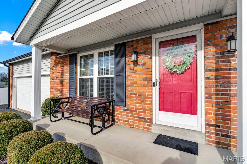 4727 Ringer Road St. Louis, MO 63129 - Photo 3 of 45 Gallery Image 3