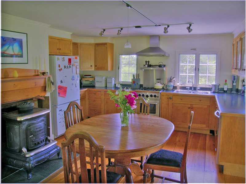 572 River Road Newcastle, ME 04553 - Photo 2 of 11 Kitchen.