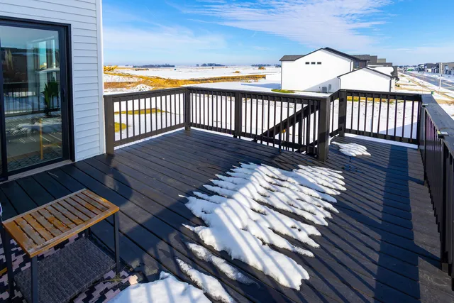 $649,900 | 1112 Bell Grove Lane, Bloomington, IL 61705