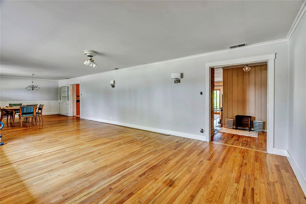 5108 Crown Road Fort Worth, TX 76114 - Photo 6 of 22 Gallery Image 6