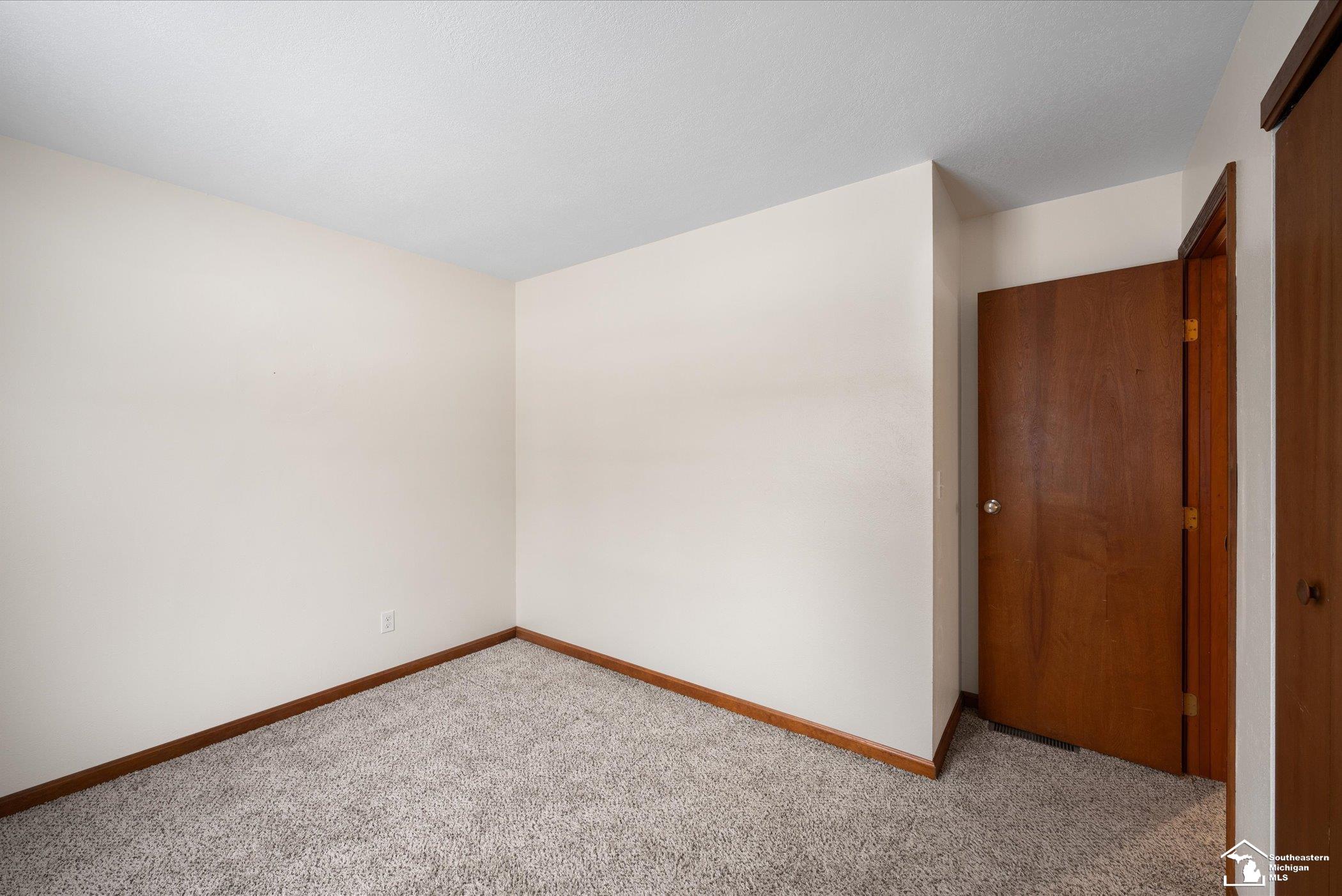 7936 Wiseman Road Lambertville, MI 48144 - Photo 11 of 16