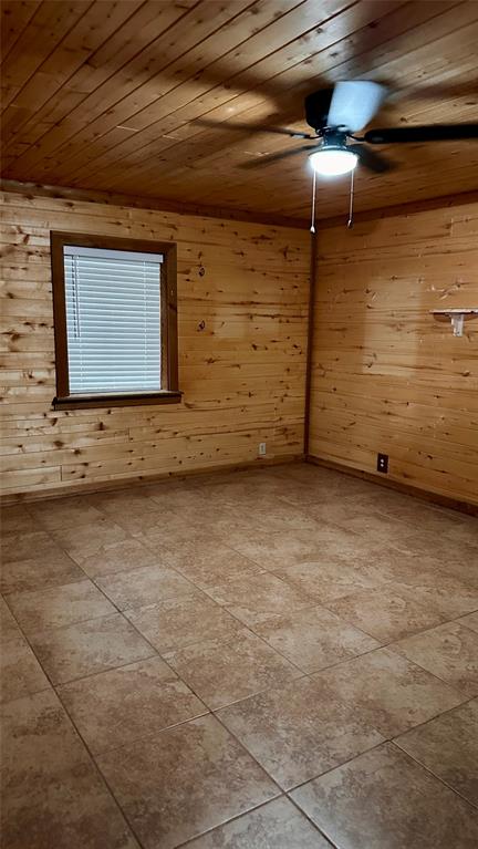 126 Garza Road Shady Shores, TX 76208 - Photo 19 of 19 a view of garage