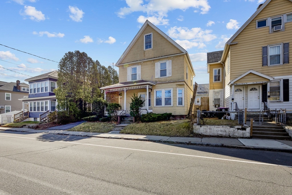 1014 Hampden Street Holyoke, MA 01040 - Photo 35 of 36 a front view of multiple houses