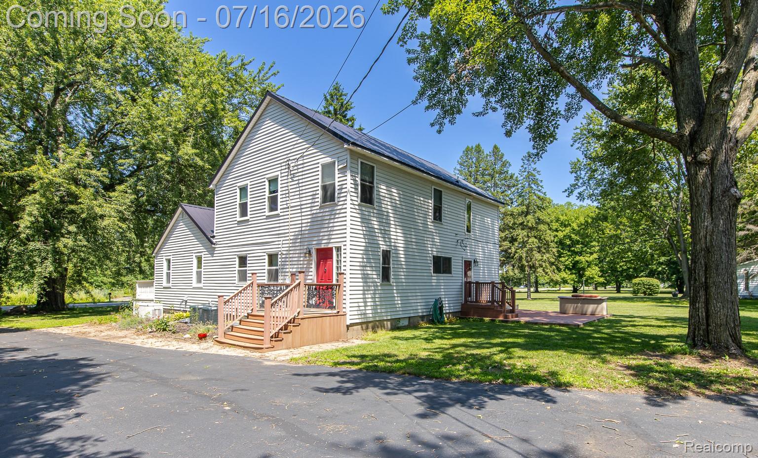 43995 Bemis Road Belleville, MI 48111 - Photo 56 of 67 Side and rear view