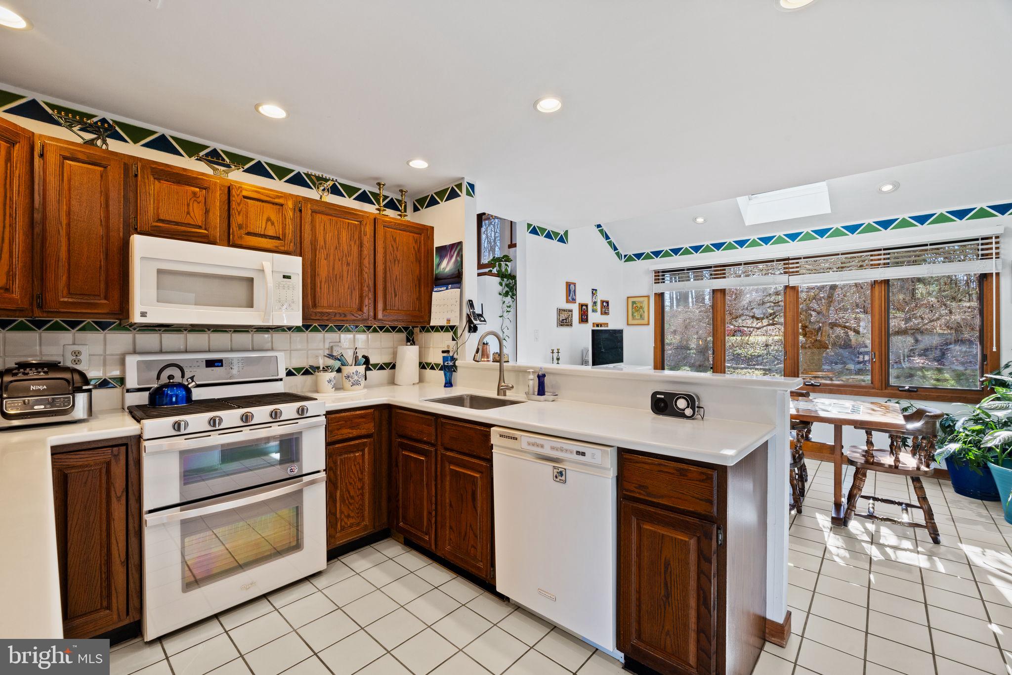 635 Harts Ridge Road Conshohocken, PA 19428 - Photo 12 of 55