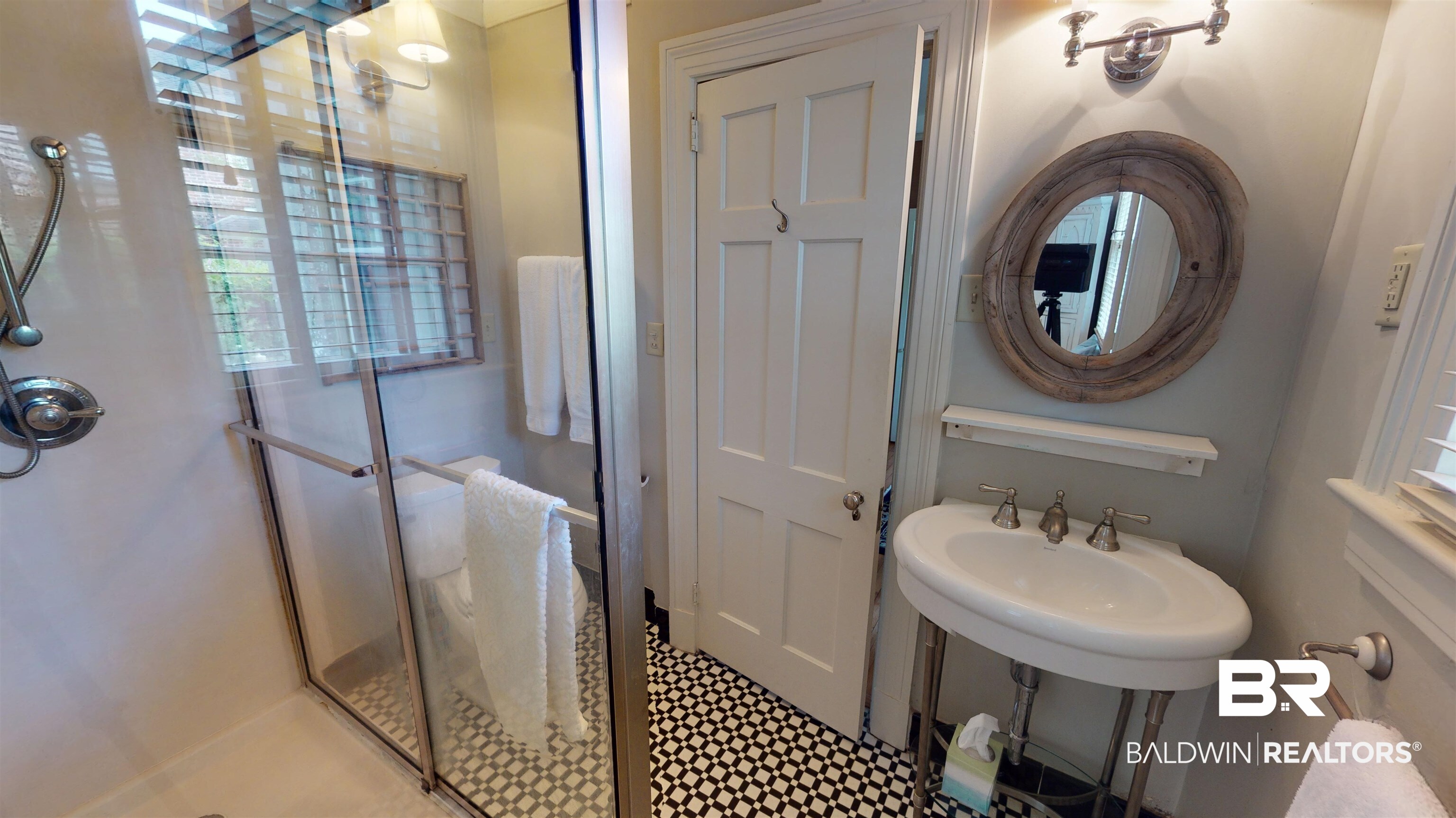215 Woodlands Avenue Mobile, AL 36607 - Photo 22 of 34