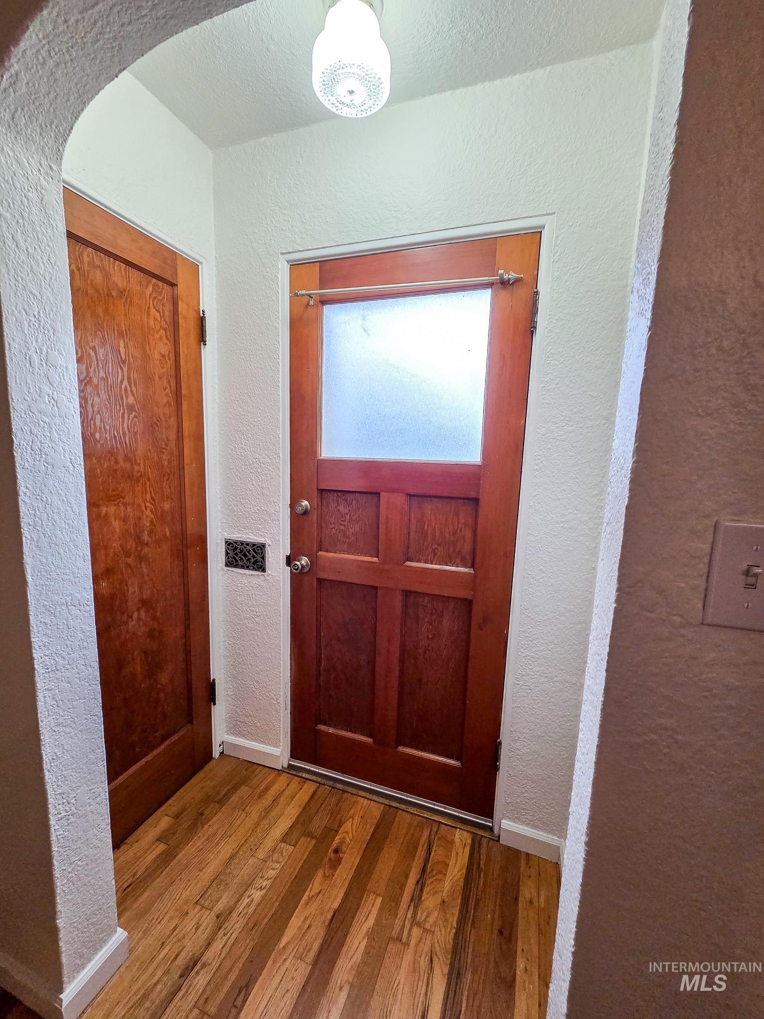 518 7th Street Lewiston, ID 83501 - Photo 4 of 27