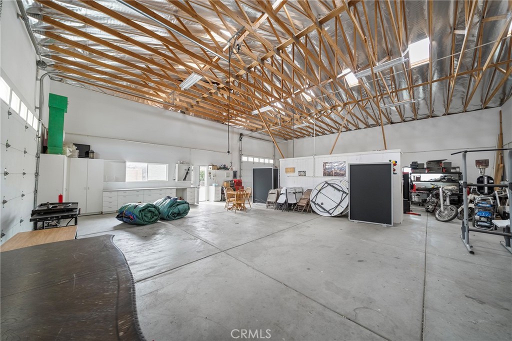 7172 Jargon Road Hesperia, CA 92344 - Photo 48 of 75 a view of a storage & utility room