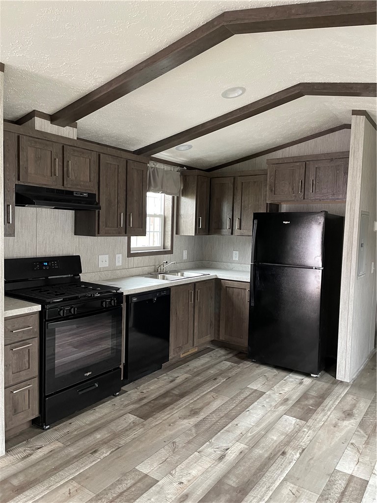 3525 East Lake Road Canandaigua Town, NY 14424 - Photo 2 of 9