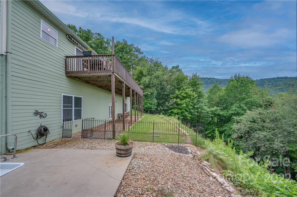 1706 Hogback Mountain Road Tryon, NC 28782 - Photo 39 of 41