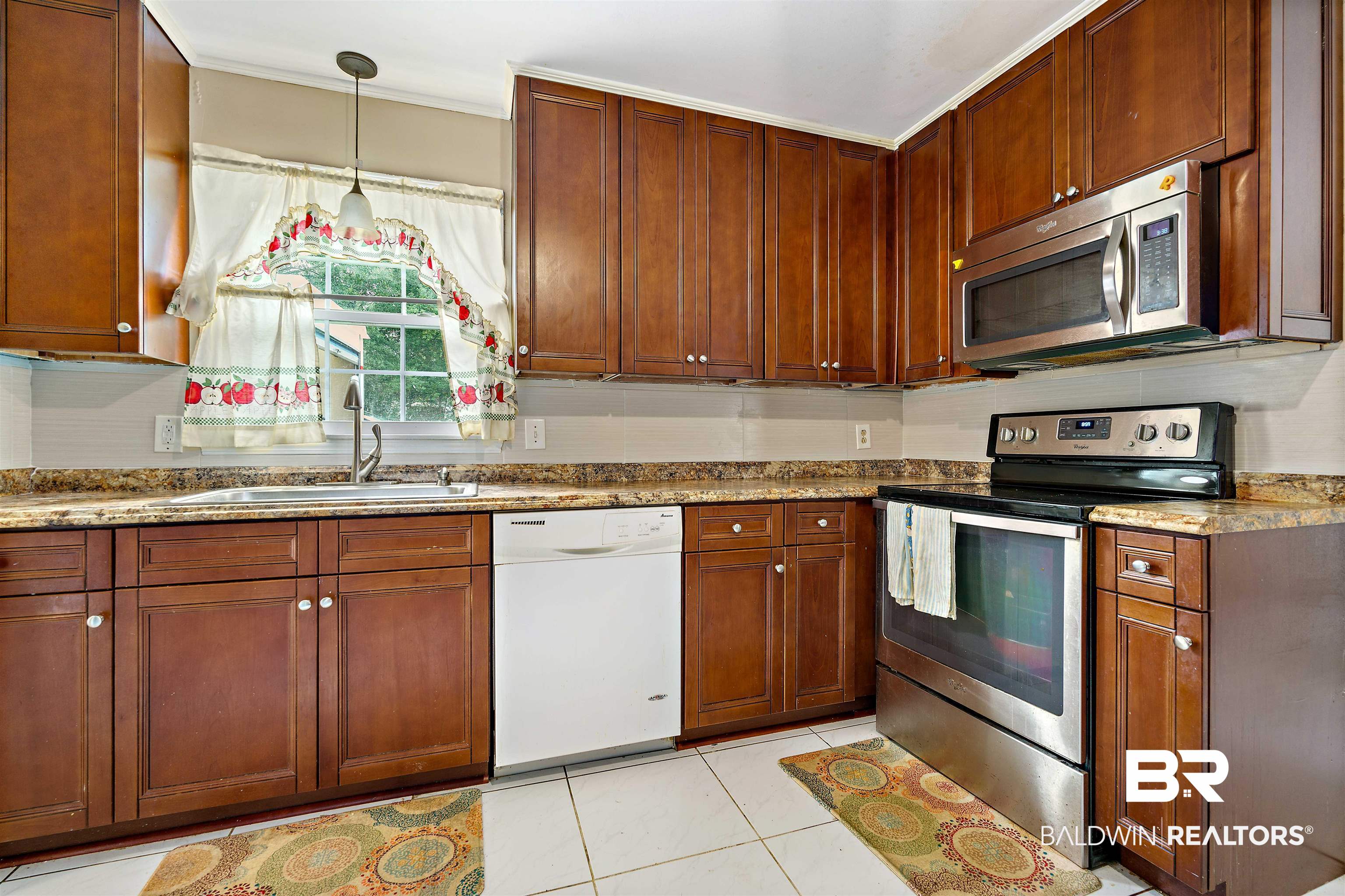 817 Challen Circle North Mobile, AL 36608 - Photo 8 of 33