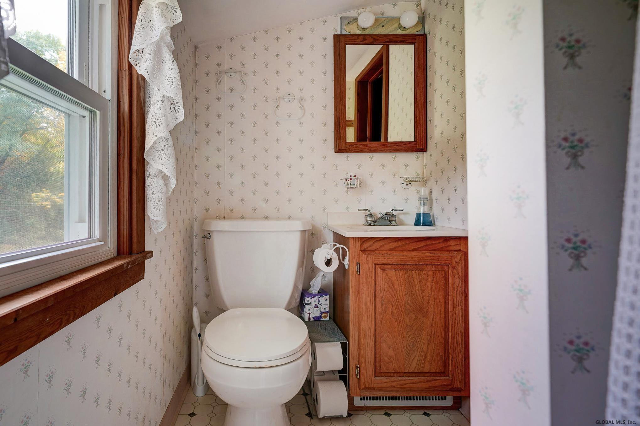 1078 Mohawk Road Niskayuna, NY 12309 - Photo 14 of 34 Photo 14
