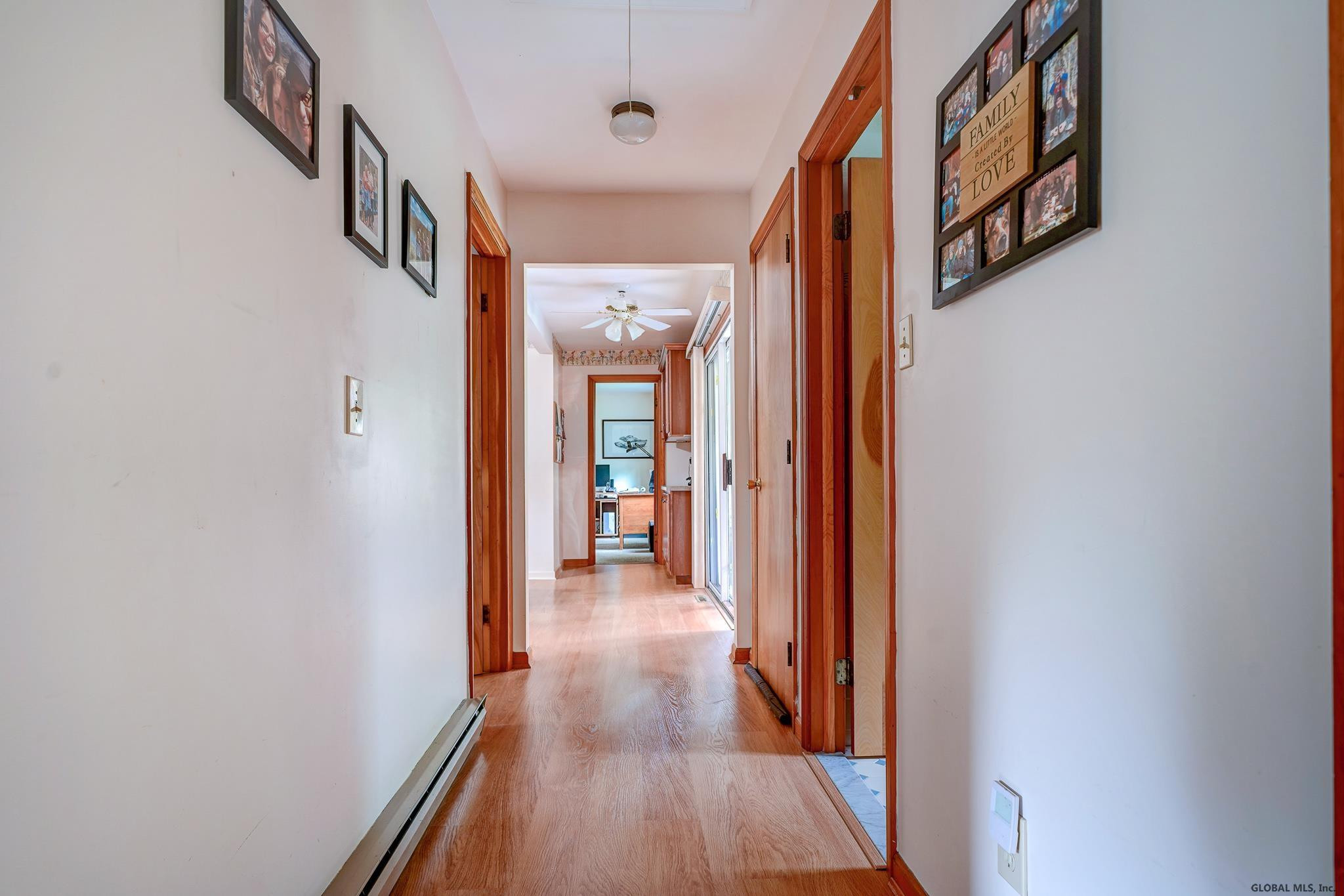 1078 Mohawk Road Niskayuna, NY 12309 - Photo 17 of 34 Photo 17