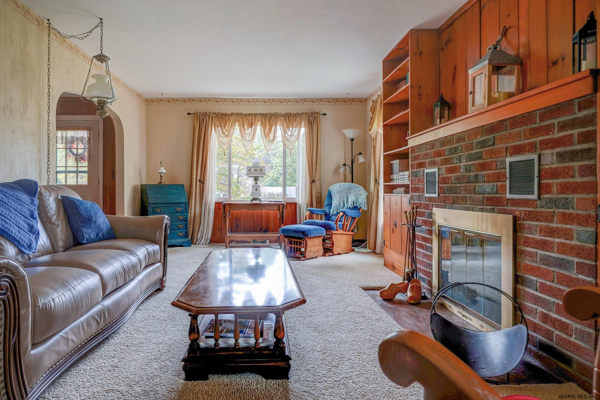 1078 Mohawk Road Niskayuna, NY 12309 - Photo 3 of 34 Photo 3