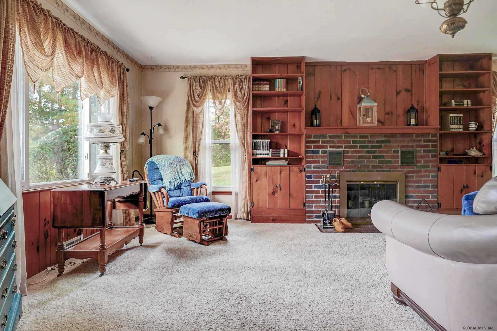 1078 Mohawk Road Niskayuna, NY 12309 - Photo 4 of 34 Photo 4