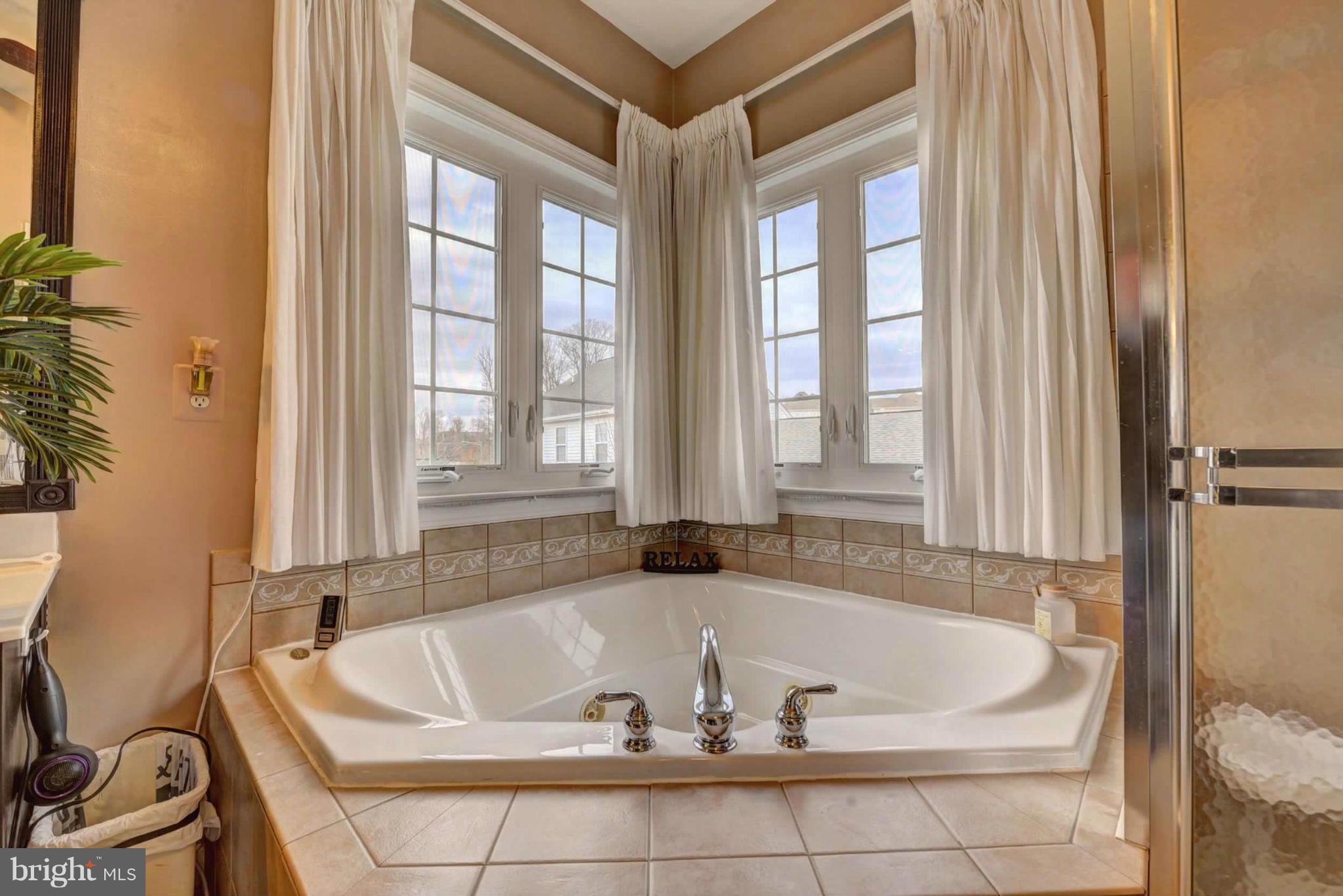 9060 Furey Road Lorton, VA 22079 - Photo 12 of 27 Bath (Master)