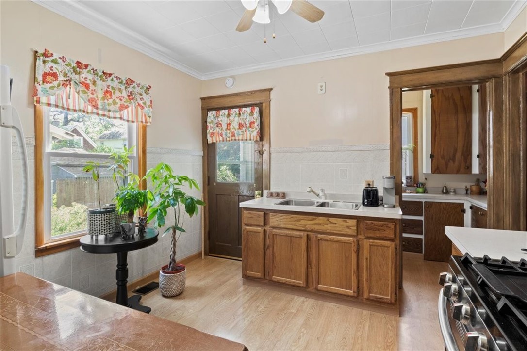 247 Point Pleasant Road Irondequoit, NY 14622 - Photo 17 of 39