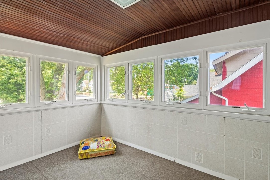 247 Point Pleasant Road Irondequoit, NY 14622 - Photo 26 of 39