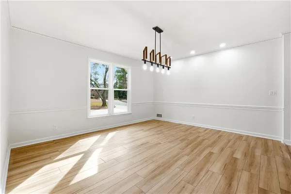 $6,400 | 125 River Park Drive, Atlanta, GA 30328