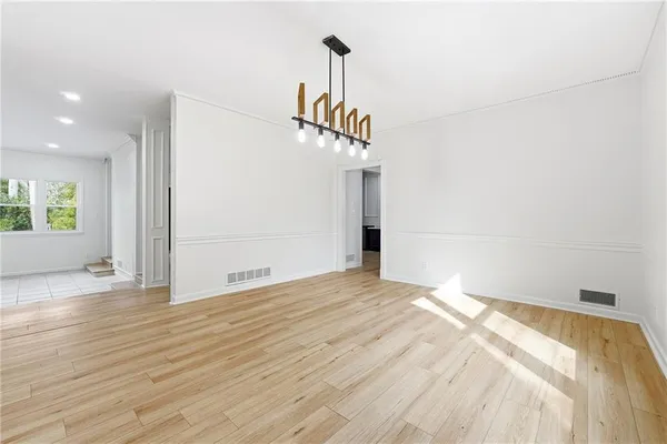 $6,400 | 125 River Park Drive, Atlanta, GA 30328