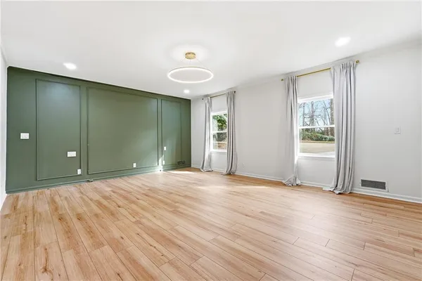 $6,400 | 125 River Park Drive, Atlanta, GA 30328