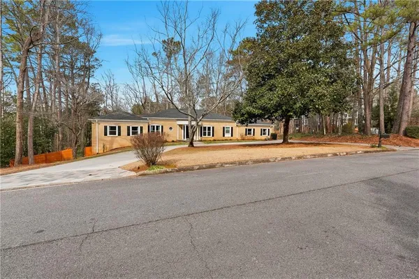 $6,000 | 125 River Park Drive, Atlanta, GA 30328
