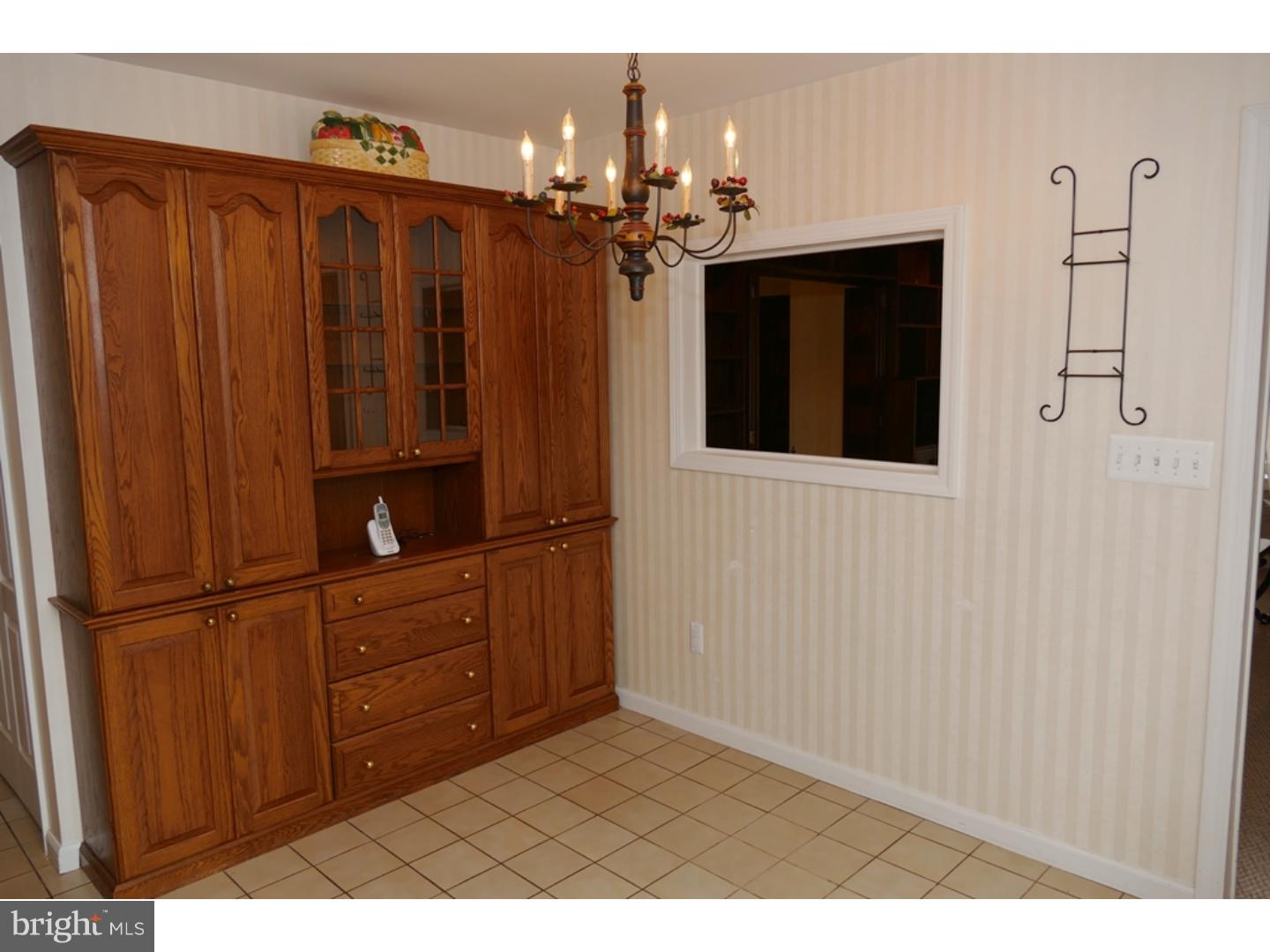 29 Exeter Road East Windsor, NJ 08520 - Photo 8 of 21 Gallery Image 8