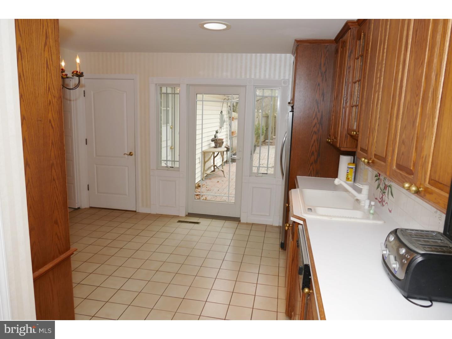 29 Exeter Road East Windsor, NJ 08520 - Photo 9 of 21 Gallery Image 9