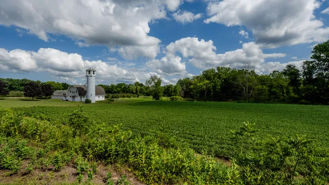 $810,000 | 1980 Angling Road, Coloma, MI 49038