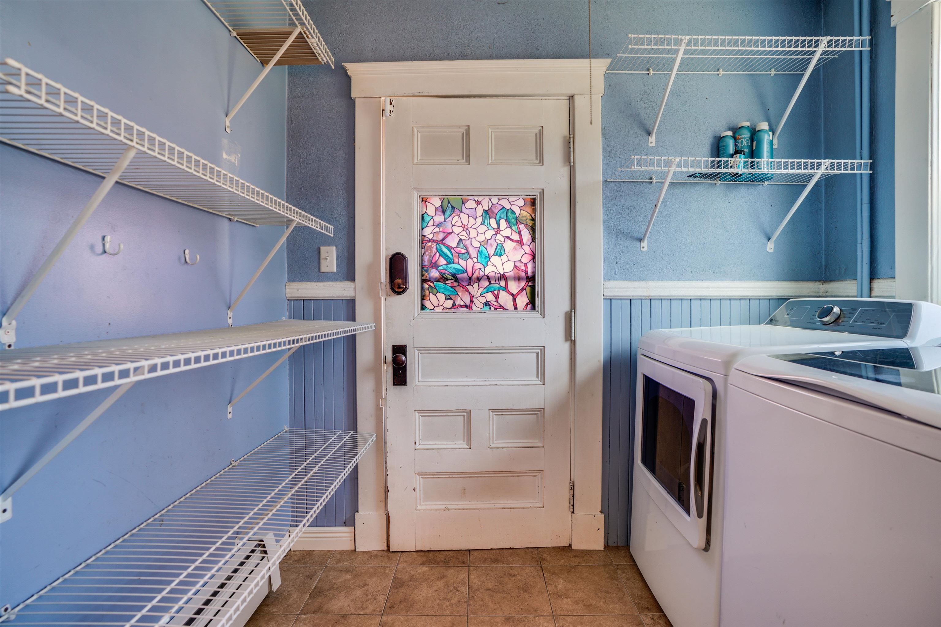 24 Fifield Street Nashua, NH 03060 - Photo 11 of 32