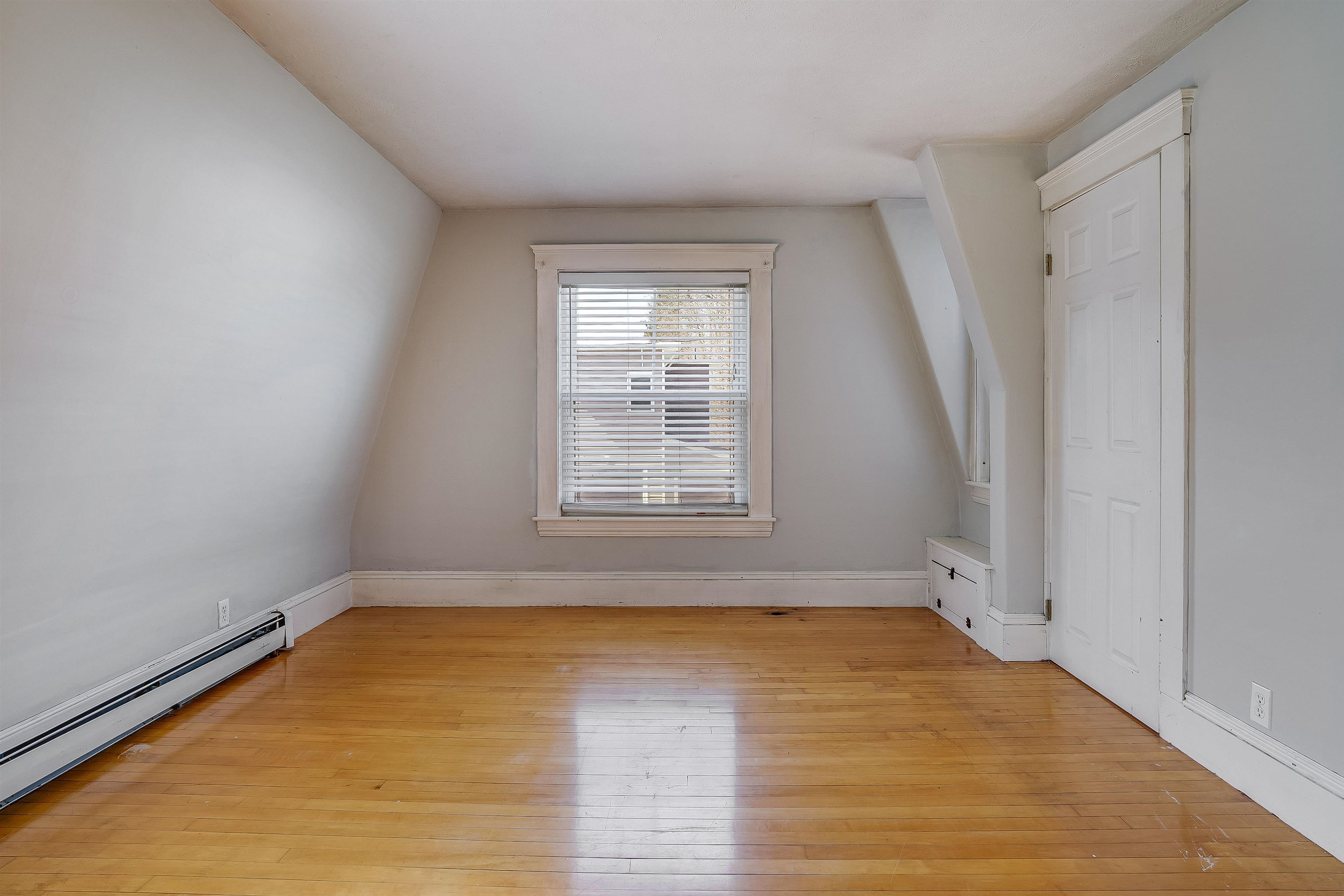 24 Fifield Street Nashua, NH 03060 - Photo 14 of 32