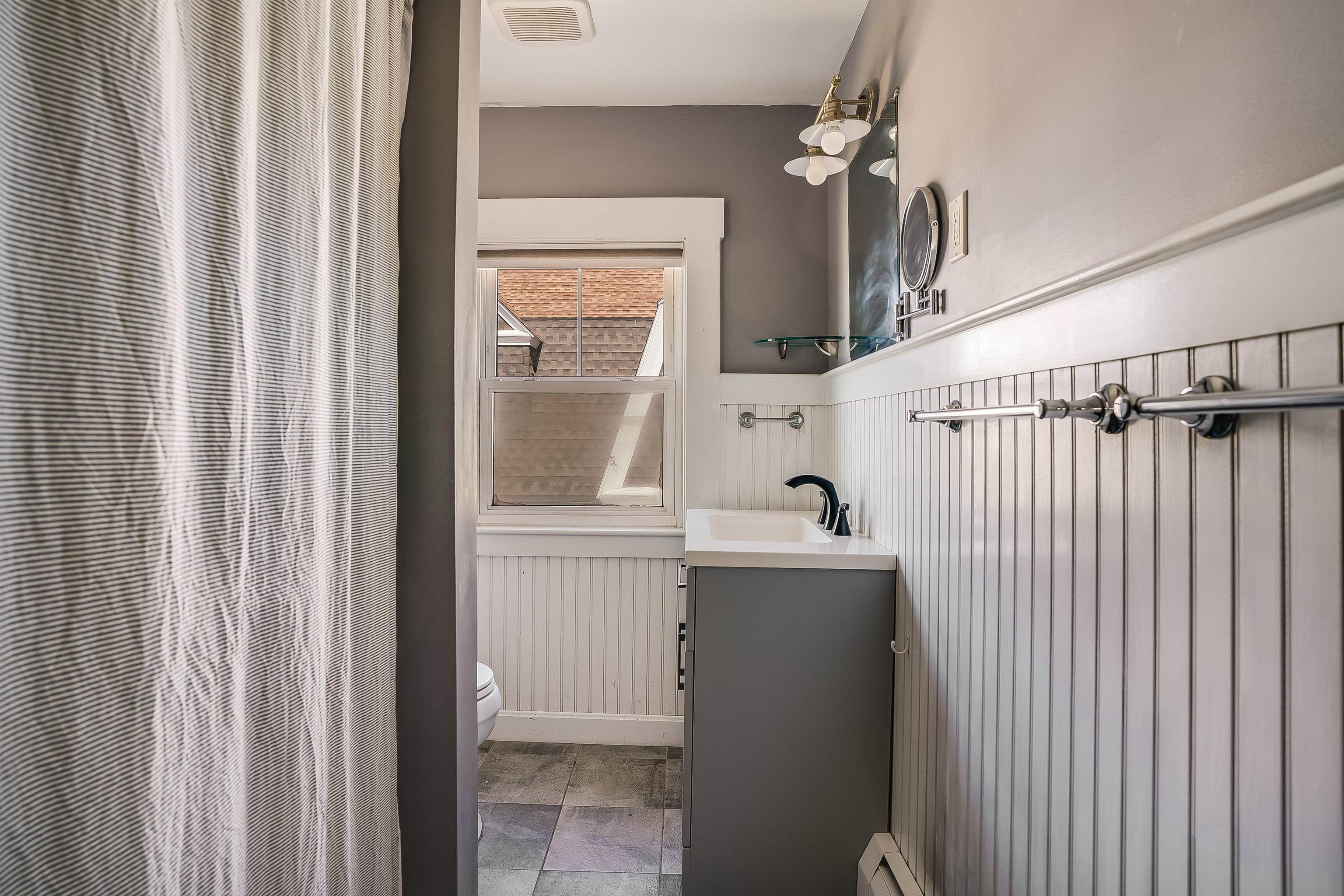 24 Fifield Street Nashua, NH 03060 - Photo 17 of 32