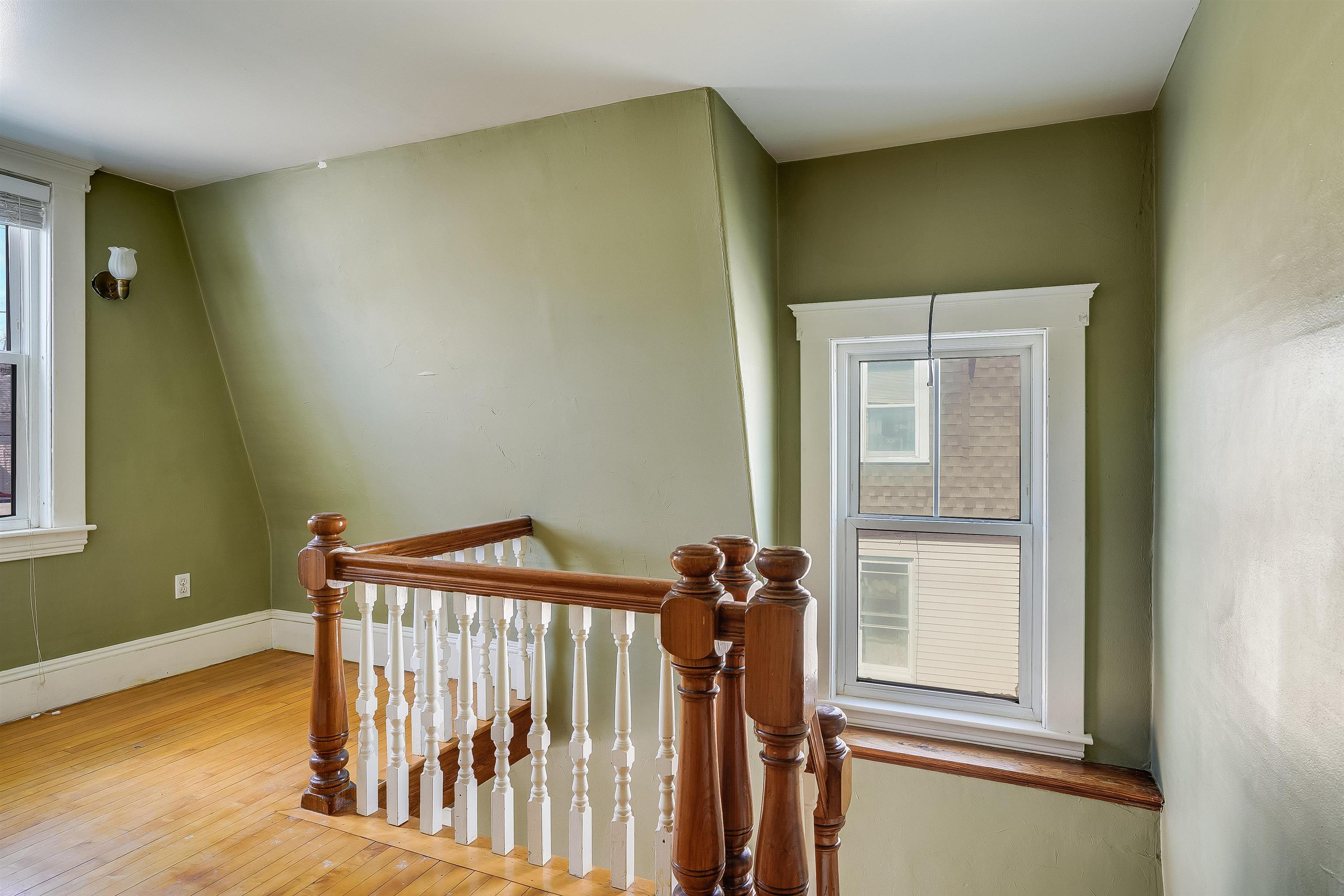 24 Fifield Street Nashua, NH 03060 - Photo 22 of 32