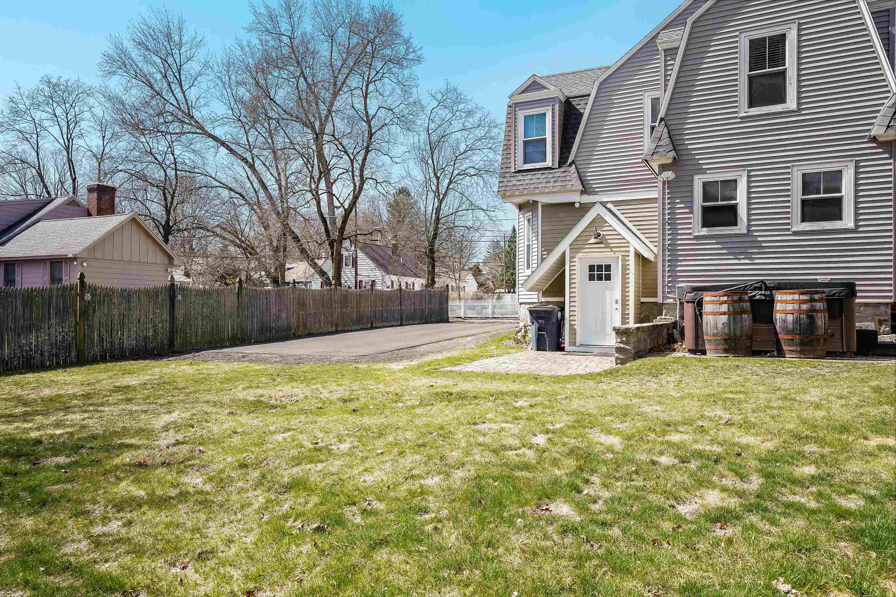 24 Fifield Street Nashua, NH 03060 - Photo 27 of 32