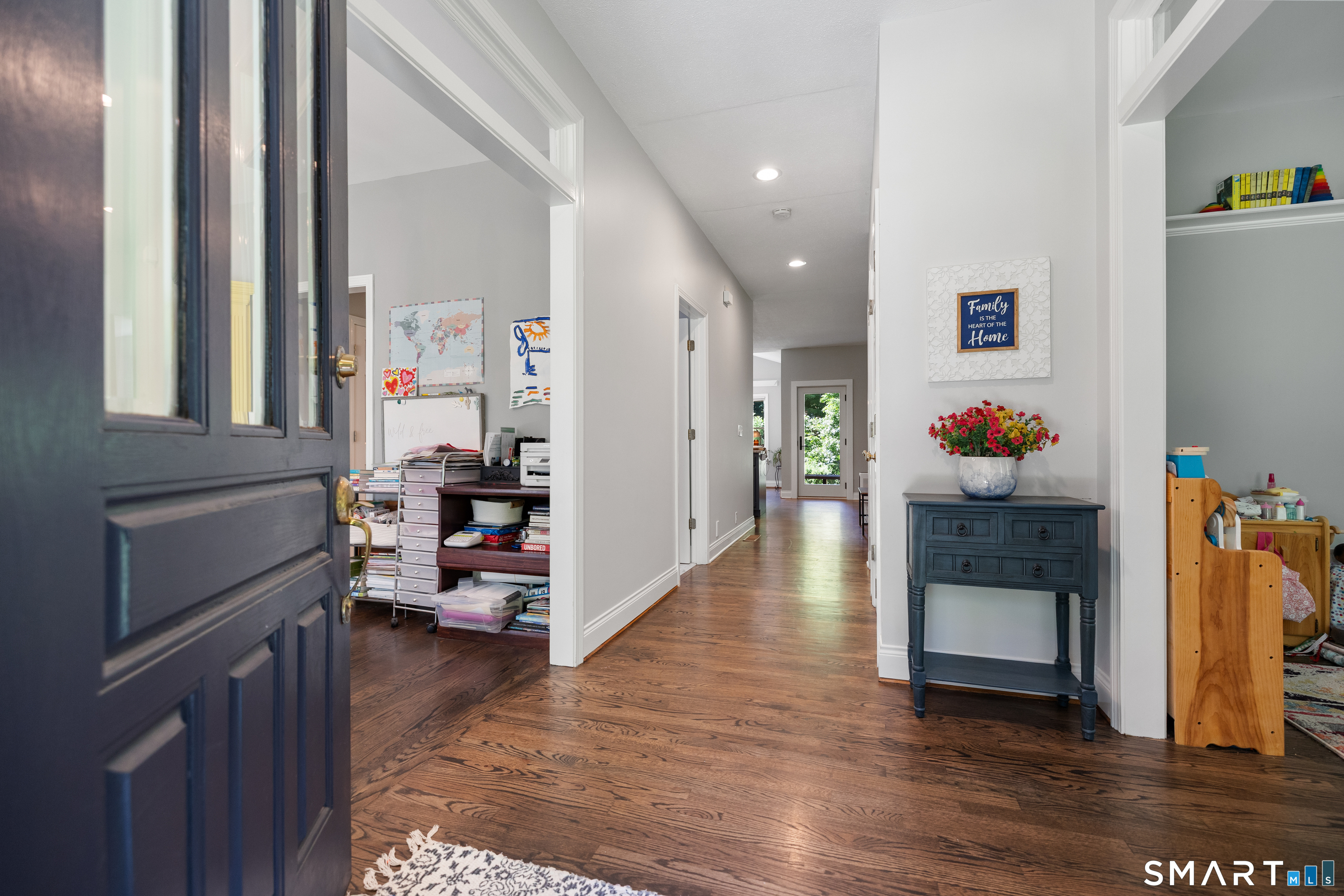 216 Great Pond Road Simsbury, CT 06070 - Photo 3 of 39