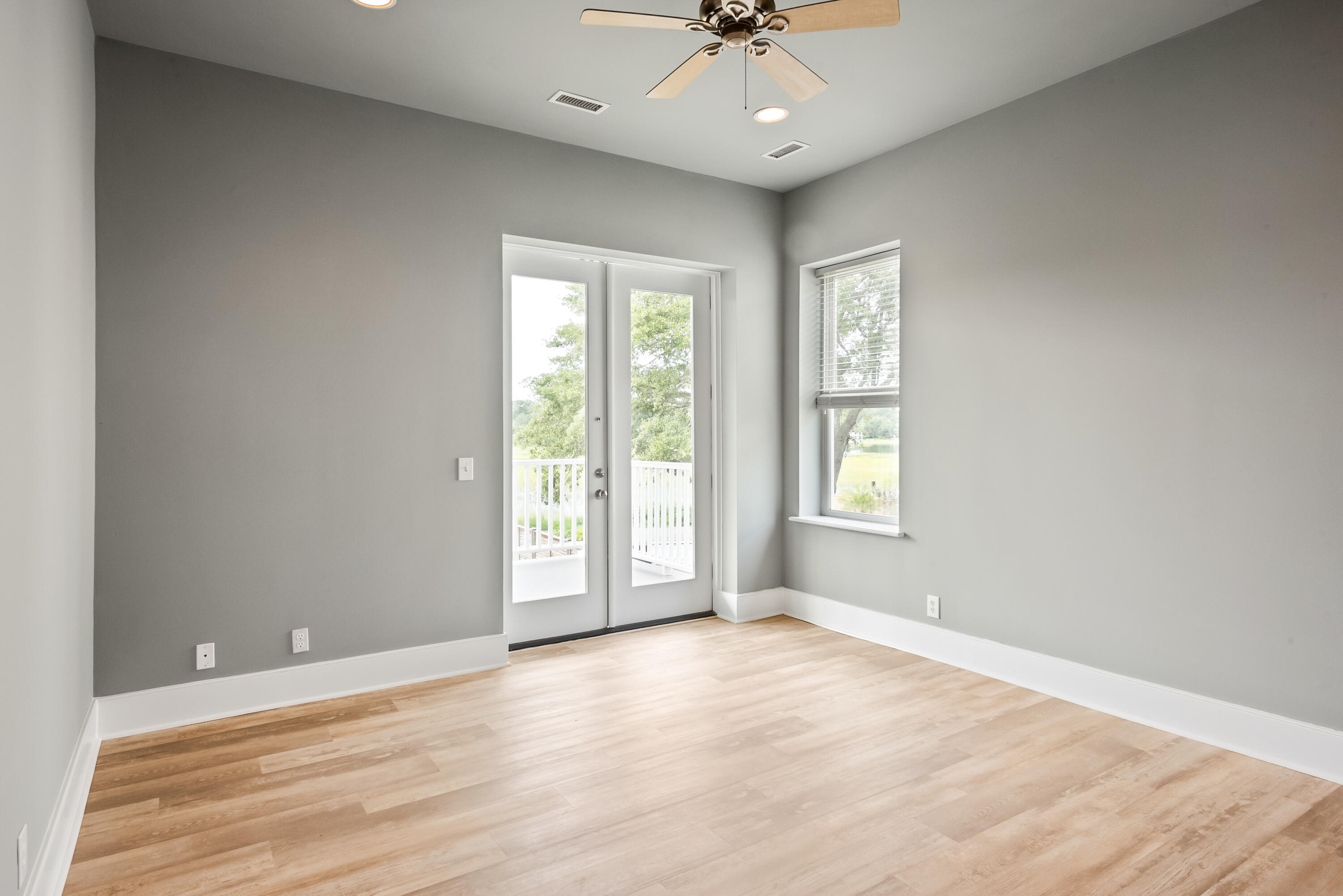 928 West Oceanview Road Charleston, SC 29412 - Photo 30 of 92 DSC_5828