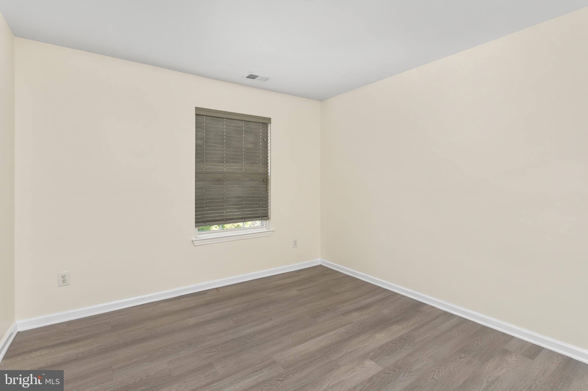 3 Jasper Drive Columbus, NJ 08022 - Photo 31 of 42