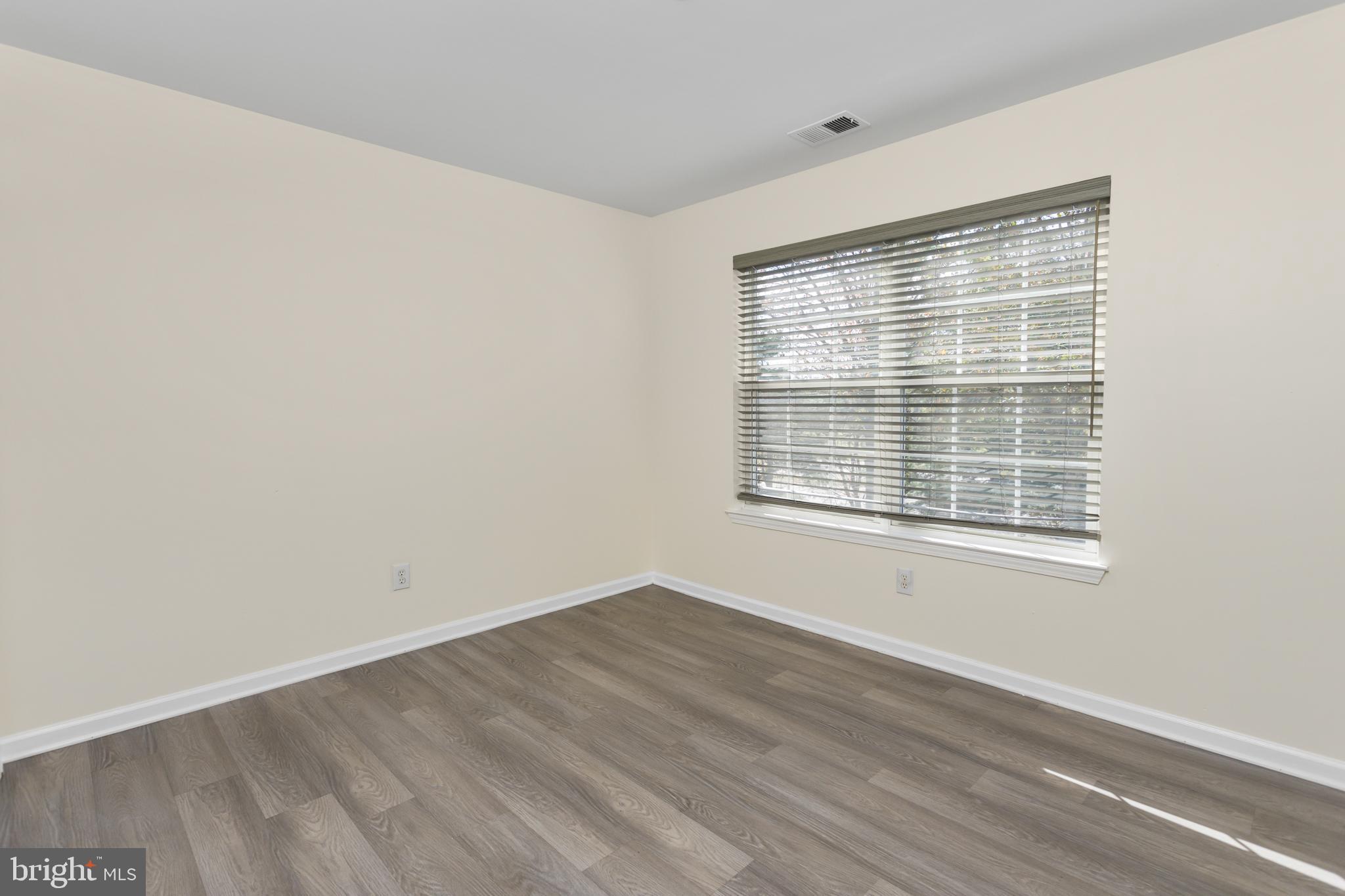 3 Jasper Drive Columbus, NJ 08022 - Photo 34 of 42