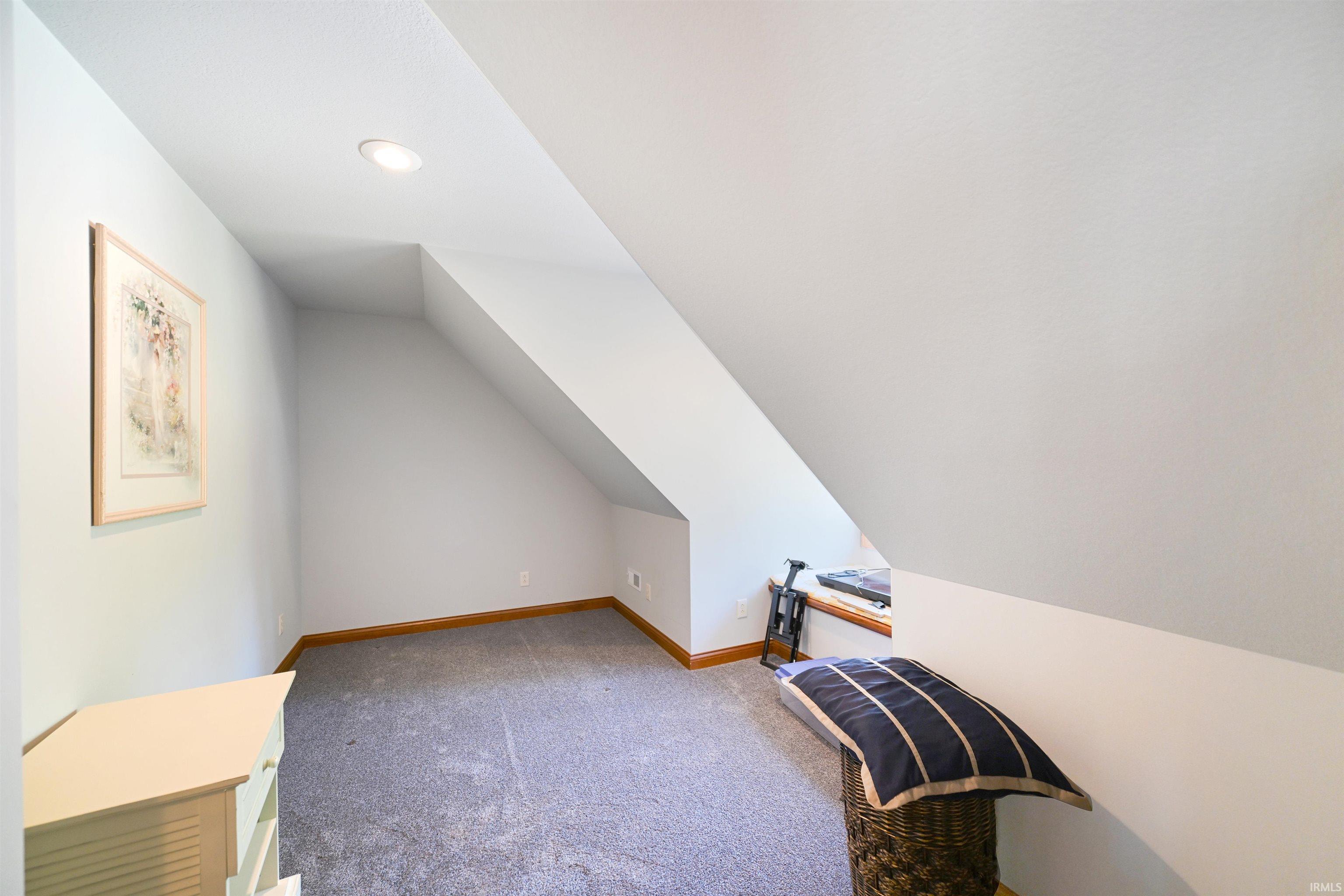 531 East Lake View Road Syracuse, IN 46567 - Photo 22 of 27 Gallery Image 22