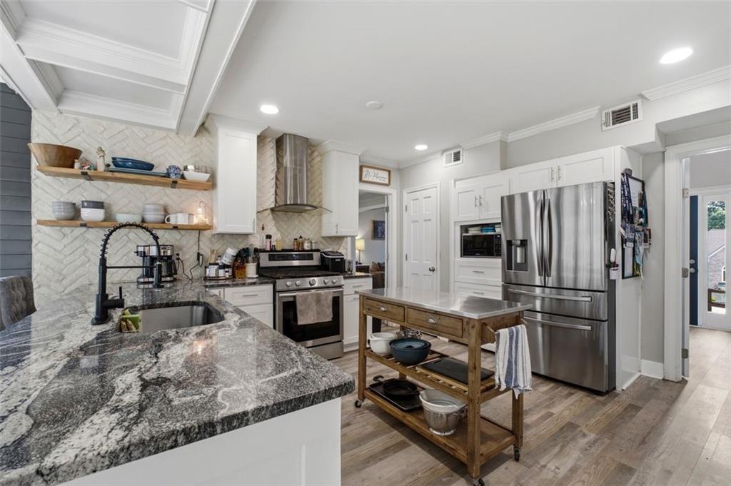 5841 Brookstone Overlook Acworth, GA 30101 - Photo 13 of 46